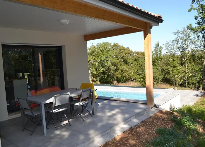 Gite Avec Piscine Privee Et Climatisation A Cahors